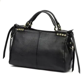 torebka-damska-shopper-vera-pelle-skora-naturalna-czarna-kuferek-skorzana