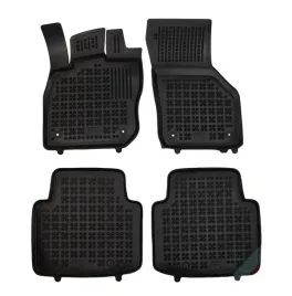 komplet-dywanikow-skoda-superb-iv-liftback-4x4-awd-2024-dywaniki-gumowe