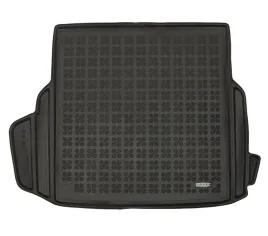 wykladzina-bagaznika-mercedes-s206-c-klasa-kombi-4matic-jedna-podloga-2021-