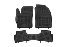 komplet-dywanikow-toyota-corolla-cross-hybrid-2022-dywaniki-gumowe