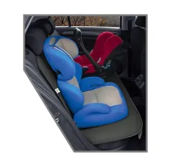 podwojna-mata-ochronna-pod-fotelik-samochodowy