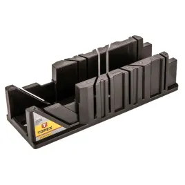 skrzynka-uciosowa-do-ciecia-pod-katem-212x42x44-mm