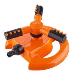 zraszacz-ogrodowy-obrotowy-trojramienny-do-weza-do-nawadniania-ogrodu