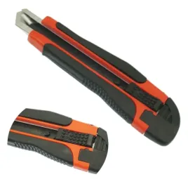 noz-z-ostrzem-lamanym-18mm-ostrze-sk5-nozyk-do-tapet-tapeciak-raczka-tpr