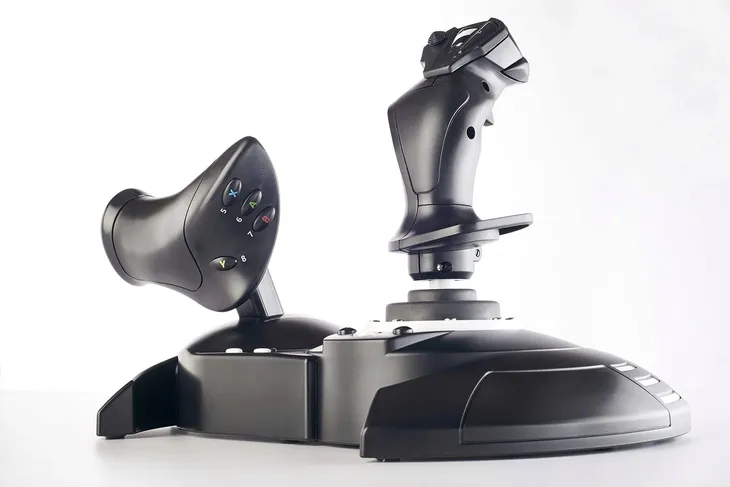 joystick-thrustmaster-t-flight-hotas-one-pc-xbox-producent-thrustmaster