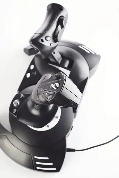 joystick-thrustmaster-t-flight-hotas-one-pc-xbox-kod-producenta-4460168-model-4460168