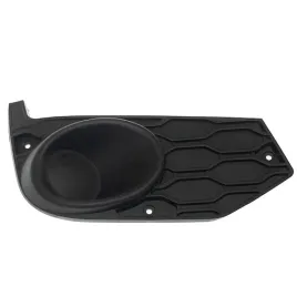 iveco-daily-2014-kratka-zewnetrzna-bez-otworu-na-halogen-prawa-gratis