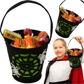 wiaderko-na-cukierki-slodycze-halloween-czarne