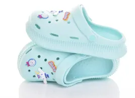 klapki-damskie-klasyczne-chodaki-z-przypinkami-z-pianki-na-lato-do-domu