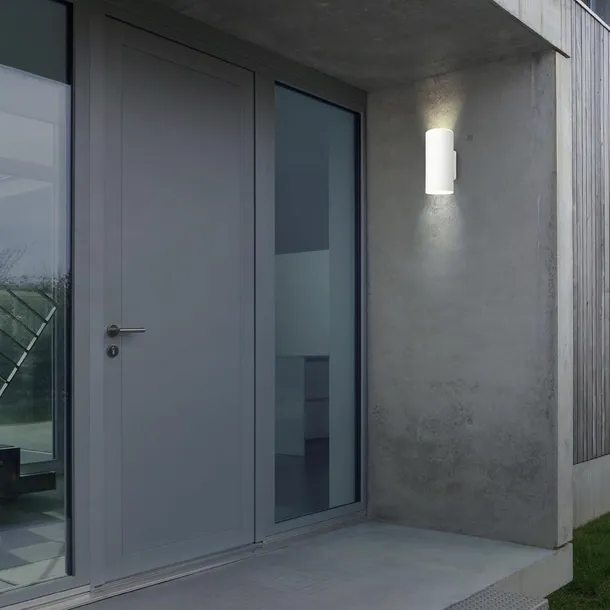 kinkiet-zewnetrzny-led-bezprzewodowy-ip44-elewacja-sciemnianie-timer-bialy-kolor-bialy