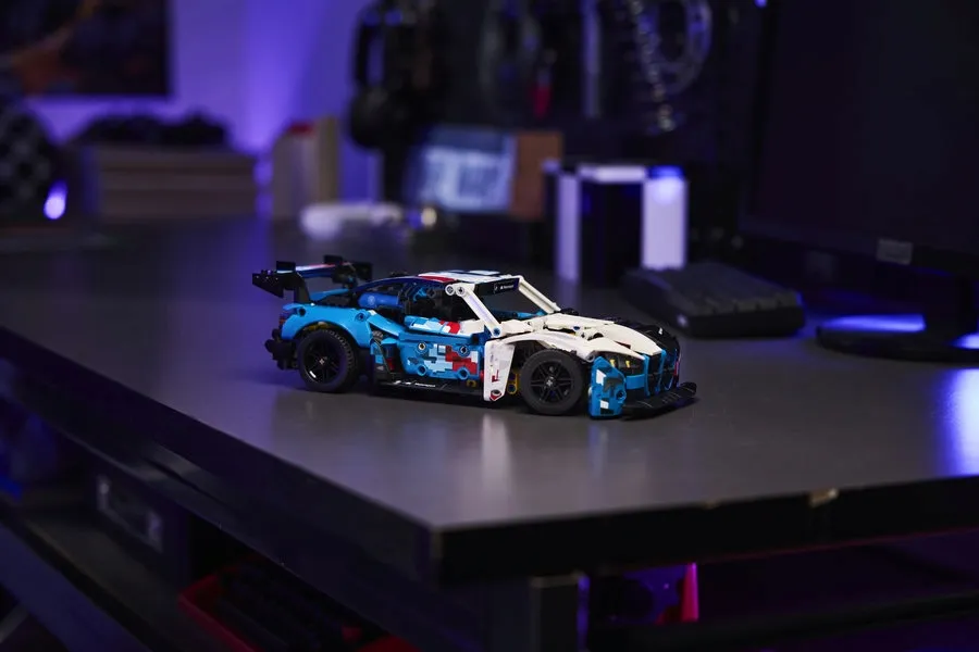 lego-technic-42226-samochod-wyscigowy-bmw-m4-gt3-evo