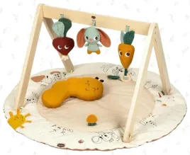 tiny-love-mata-edukacyjna-z-drewnianym-stojakiem-garden-of-adventures