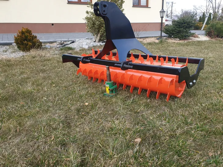 wal-ogrodowy-walec-aerator-do-traktora-120-cm-kat1-stan-nowy
