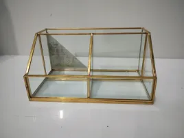 szklany-pojemnik-zloty