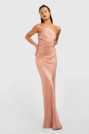 xc12309-boohoo-tall-satynowa-sukienka-maxi-na-ramiaczkach-41-l