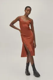 lc75211-nasty-gal-satynowa-sukienka-midi-guziki-11-s