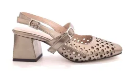 zlote-skorzane-sandaly-damskie-na-obcasie-bombonella-035-24-02604-r37