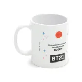 bt21-kubek-ceramiczny-300ml-wan-kolor-bialy-odcienie-niebieskiego-odcienie-zoltego-i-zlota-material-wykonania-kamionka