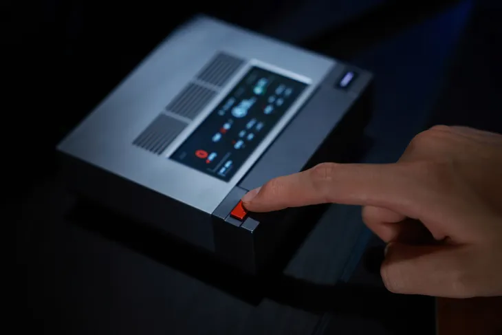 ayaneo-am02-mini-pc-stan-opakowania-oryginalne-model-ayaneo-am02