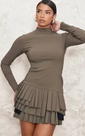 ic04206-prettylittlething-elastyczna-sukienka-mini-falbany-48-xl