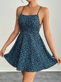 kc32113-shein-petite-sukienka-mini-na-ramiaczkach-kwiatowy-wzor-42-xs