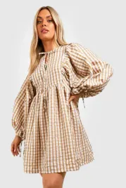 lc16310-boohoo-rozkloszowana-sukienka-przed-kolano-w-kratke-37-48