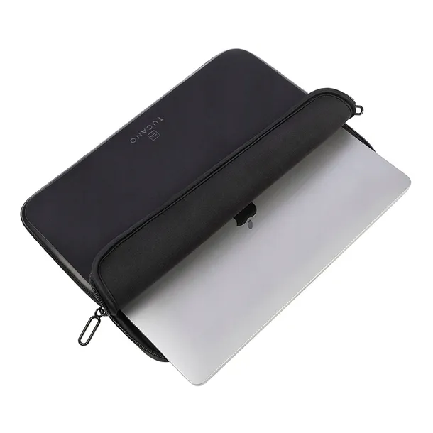 tucano-elements-2-pokrowiec-macbook-pro-14-czarny-kolor-czarny-marka-tucano