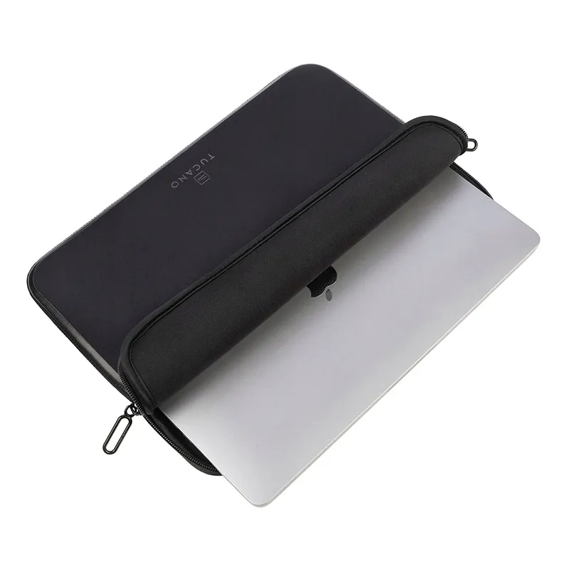 tucano-elements-2-pokrowiec-macbook-pro-14-czarny