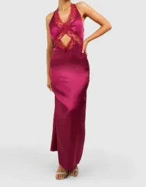 kc01101-boohoo-satynowa-sukienka-maxi-koronkowe-wykonczenie-wyciecie-m