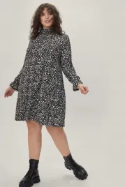 kc21219-nasty-gal-luzna-sukienka-wzor-3xl