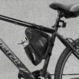torba-rowerowa-pod-rame-1-5l-czarna-rodzaj-brak-informacji-cechy-dodatkowe-uchwyt-do-transportu-wodoszczelnosc