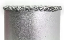 otwornica-z-nasypem-z-weglika-wolframu-do-plytek-i-betonu-63-mm