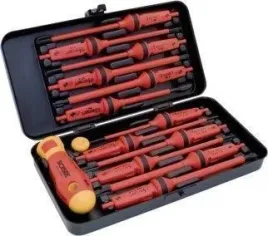 zestaw-wkretakow-vde-z-wymienna-klinga-24h