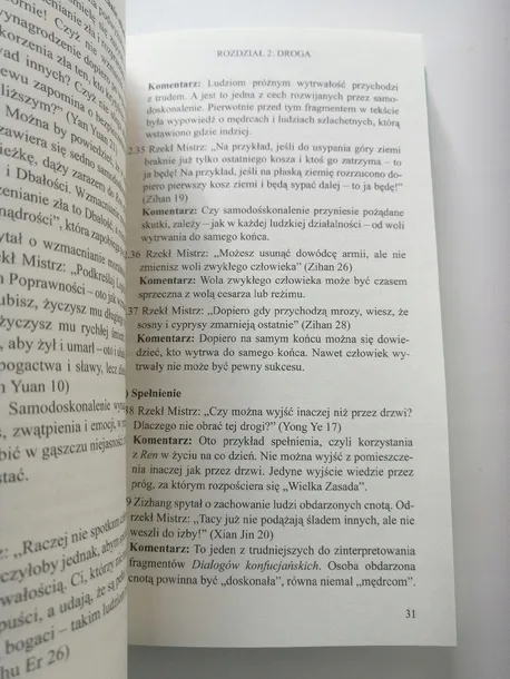 konfucjusz-dialogi-praca-zbiorowa-okladka-miekka