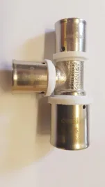 trojnik-redukcyjny-zaprasowywany-40x32x40-mm-onnline