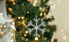 bozonarodzeniowa-zawieszka-wisiorek-ozdoba-choinkowa-bombka-sniezynka-9cm