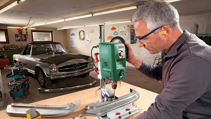 wiertarka-stolowa-pbd40-moc-551-850-w