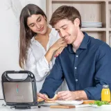 opiekacz-do-kanapek-black-decker-bxsa753e-ksztalt-kanapek-inny