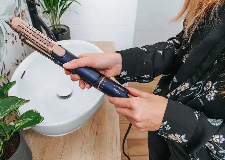 prostownica-vz8100-concept-stan-nowy