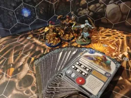 warhammer-underworlds-the-farstriders-figurki-karty-frakcyjne