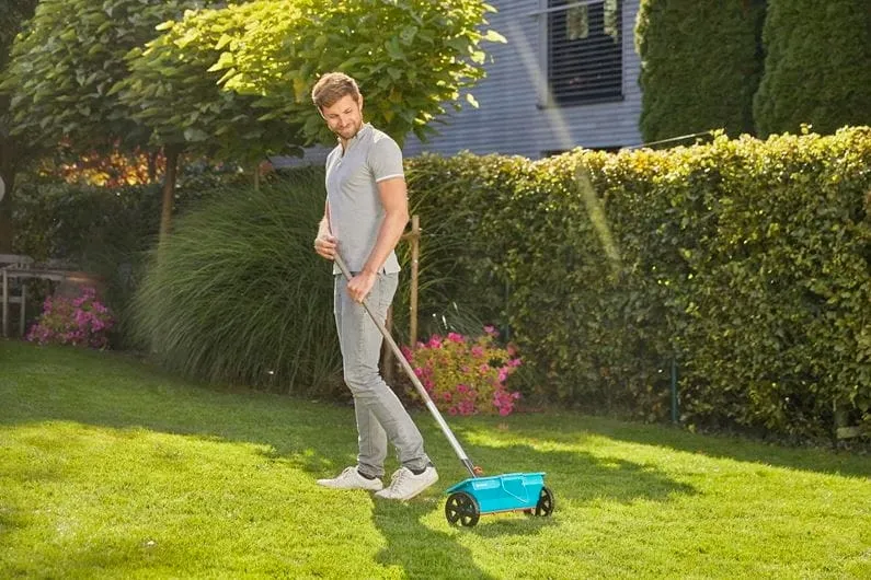 siewnik-do-nawozow-3l-cs