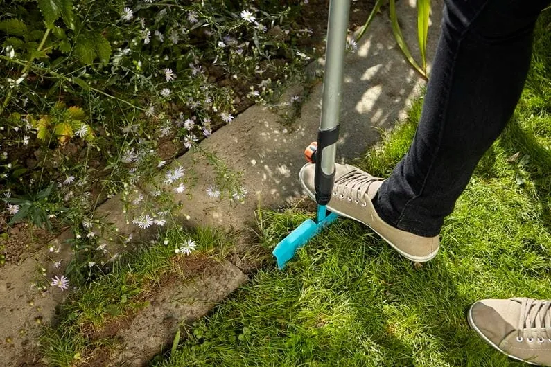 szpadel-polokragly-ds