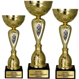 elegancki-komplet-zlotych-metalowych-pucharow-muzyka-nuta-3-szt-34-31-29cm