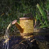 lampa-solarna-ogrodowa-led-konewka-girlanda-xxl-wbijana-dekoracja-ozdoba-barwa-swiatla-bialy-cieply