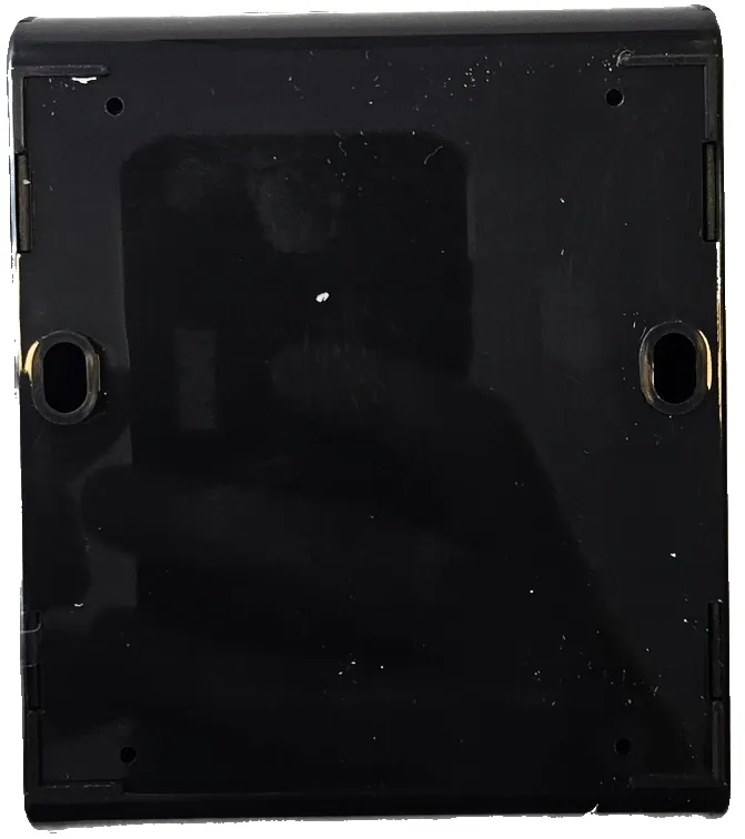 pilot-przycisk-scienny-bezprzewodowy-hato-stan-nowy