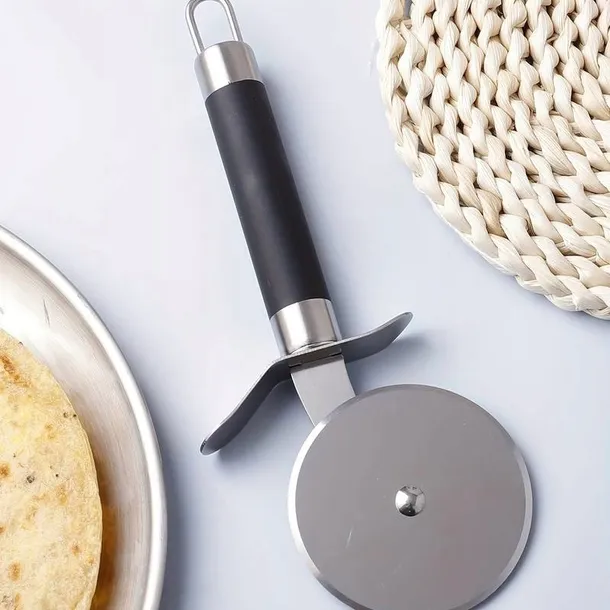 noz-do-pizzy-21cm-marka-redstone