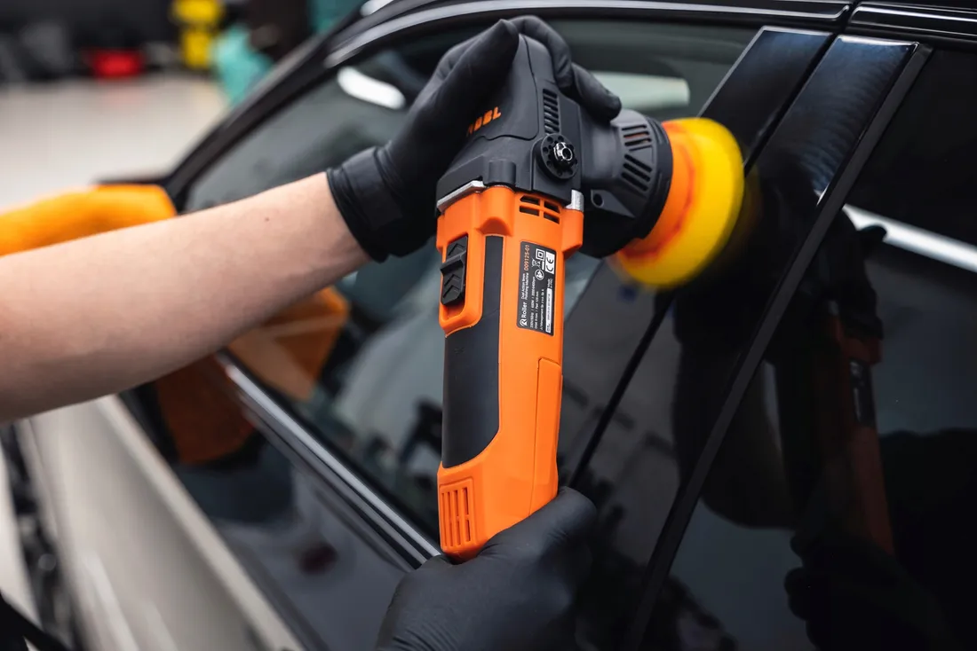 adbl-roller-profesjonalna-polerka-samochodowa-dual-action-torba-da09125-b