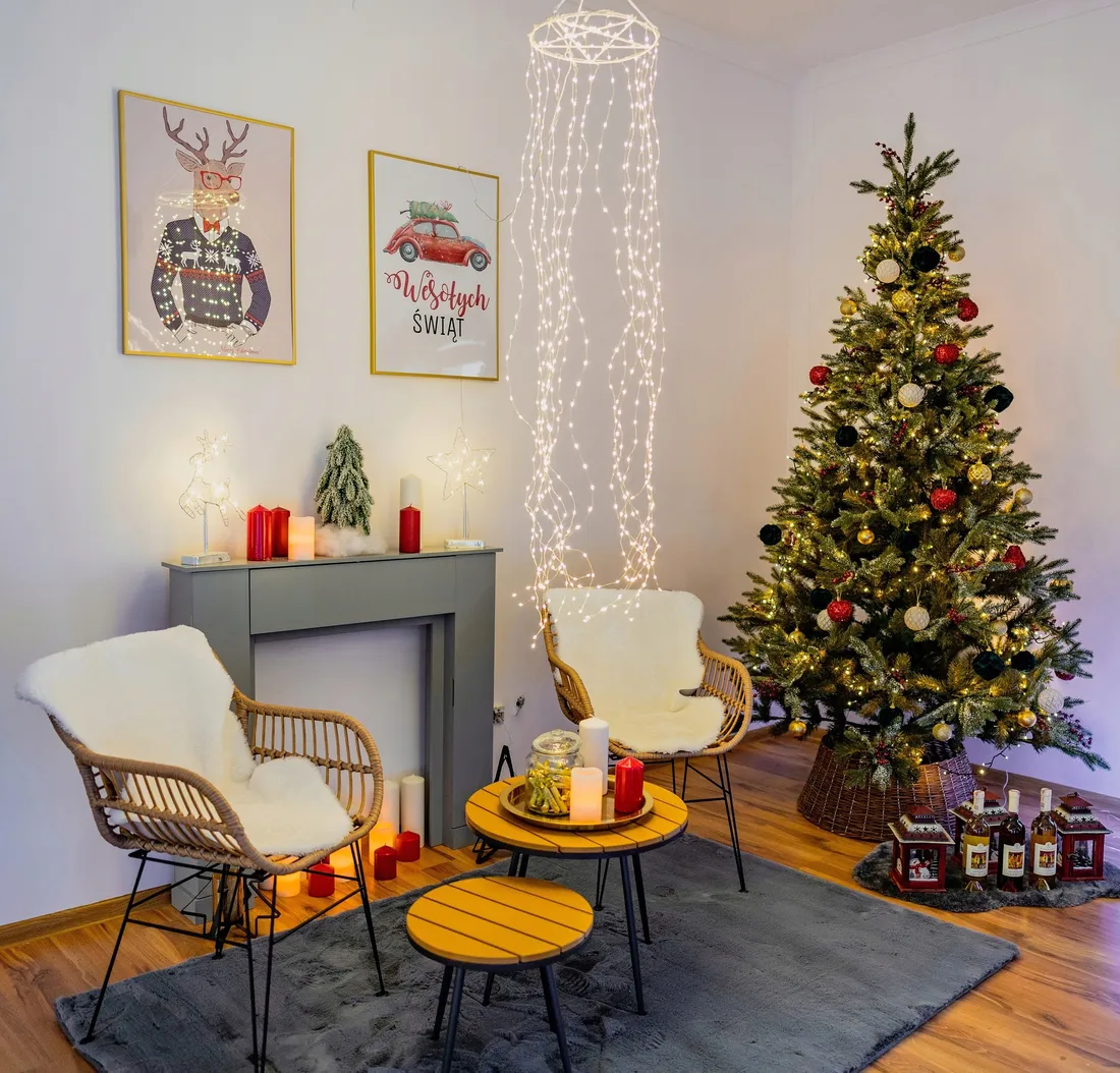 kurtyna-swietlna-570-led-stan-nowy