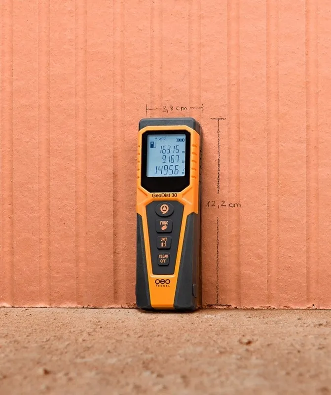dalmierz-laserowy-geodist-30-marka-geo-fennel