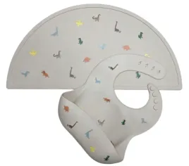 zestaw-silikonowa-mata-i-sliniak-z-kieszonka-na-stol-wzor-dinozaury-dino